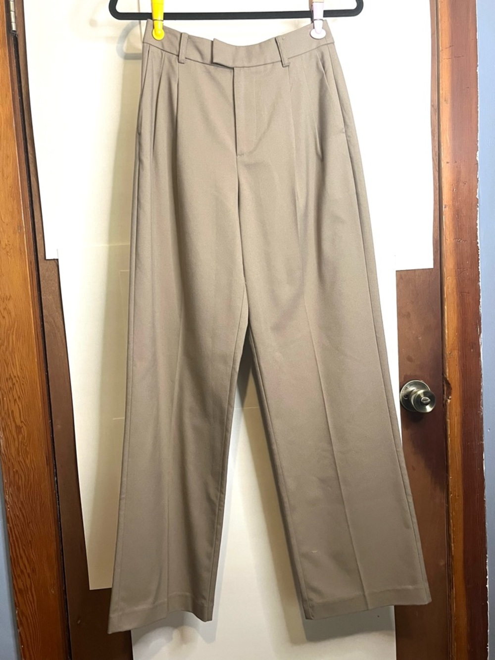 NWT Rails Women’s Size 0 (Waist 25) Marnie Pleated Front Pant in Almond - Picture 2 of 10